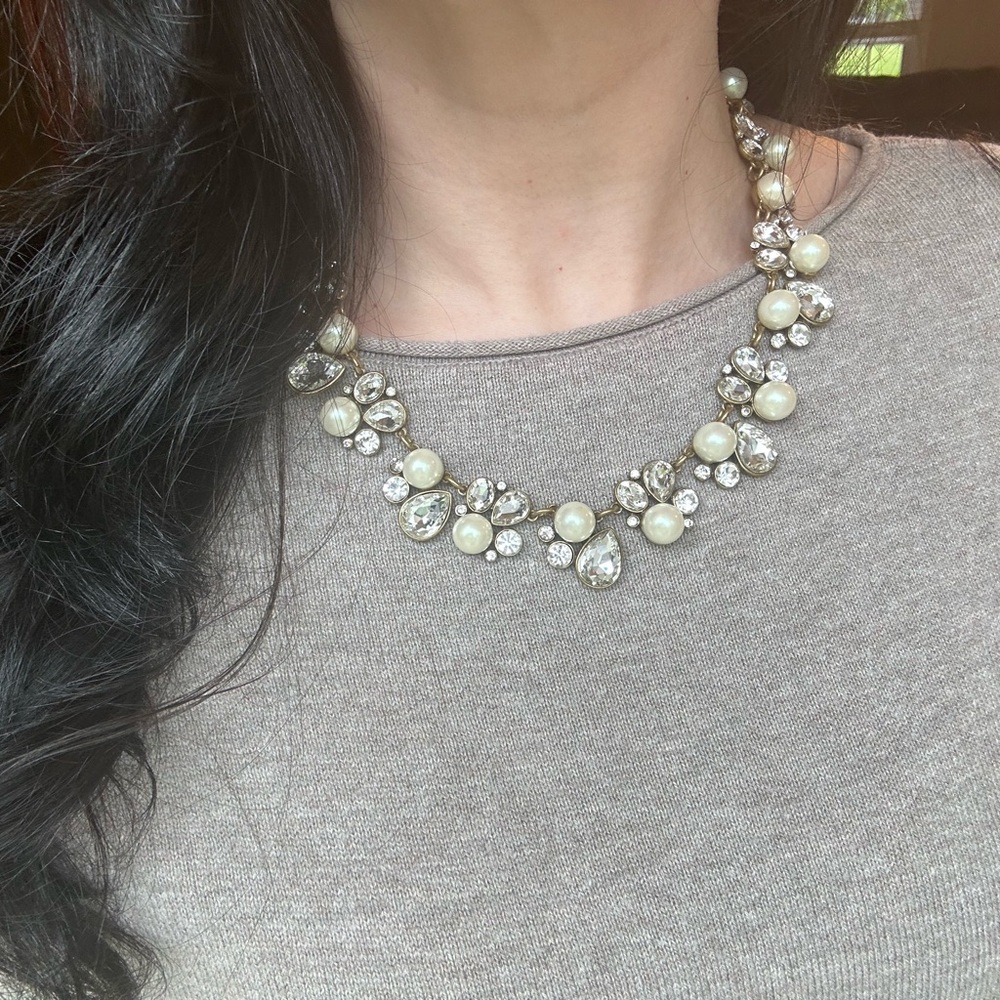 Ann Taylor Rhinestone and Pearl Necklace NWT